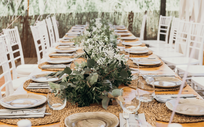 Koszmarny scenariusz na weselu: Głodni goście wrócili do domu! Co było przyczyną