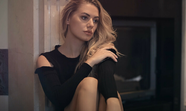 Znany wokalista disco polo niesamowitą premierą „Tylko Ty„ podbija internet! Fani „Jejku, aż łzy lecą„