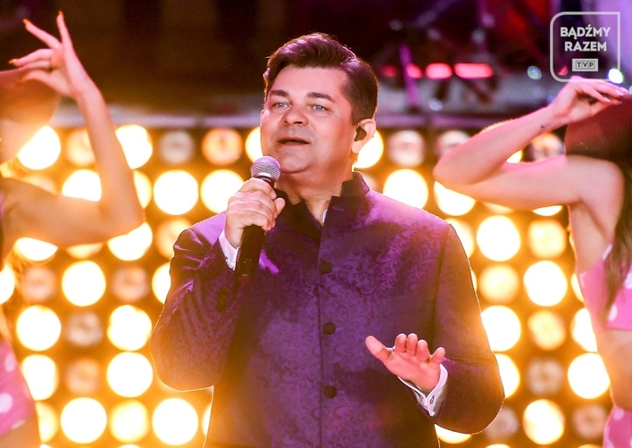 Król disco polo zachwycił swoim występem! Koncert Zenka Martyniuka porwał miliony widzów TVP2!