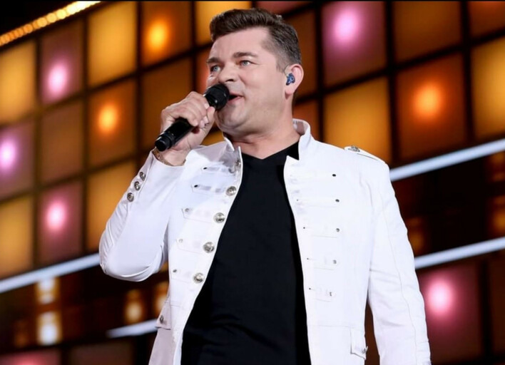 Król disco polo Zenek Martyniuk to jedna z najlepiej opłacanych gwiazd? Na jego koncie pojawiło się 200 milionów! Fani „prawdziwy gigant disco polo„