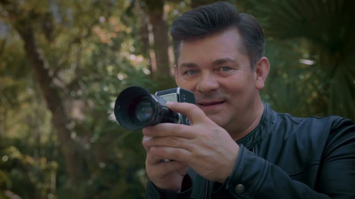 Król disco polo Zenon Martyniuk zaskoczył fanów! Do sieci trafiła nowość  pt. „To ja Ciebie wołam„. Internauci są zniecierpliwieni!