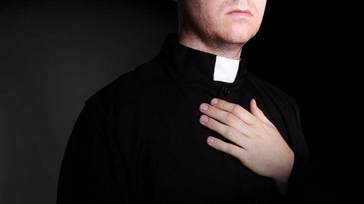 Ksiądz nagrał teledysk disco polo! Wystąpiła w nim siostra zakonna! 