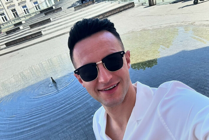 WOW! Co za kobieta! Uwielbiany gwiazdor disco polo Jakub Urbański pokazał mamę! Fani zachwyceni. 