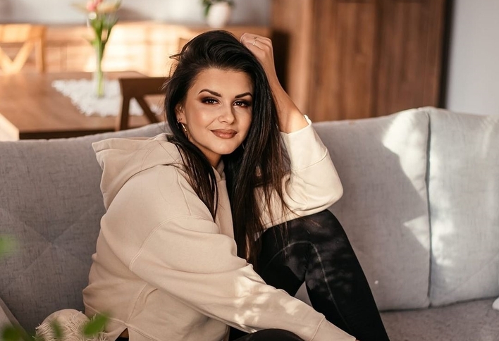 Kubańskie rytmy znanej wokalistki disco polo podbijają internet! Inees - Aneta Działak zdeklasuje tym utworem konkurencje?! 