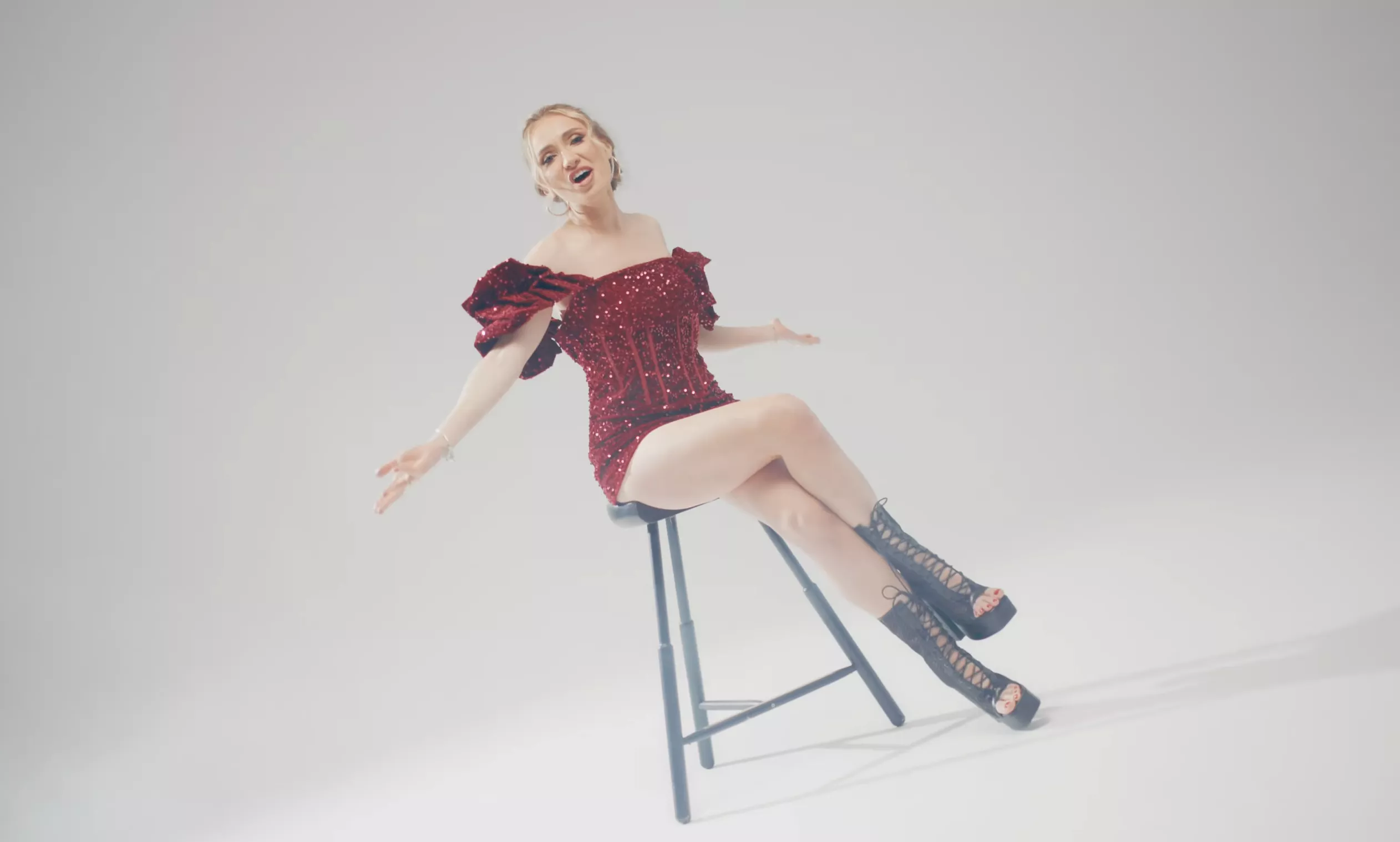 Lawina komentarzy pod „Nie przynoś róż”. Internauci reagują na nową piosenkę Lider Dance i piszą wprost o jednym