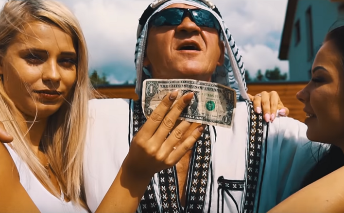 Lecimy - Szejk | VIDEO | Premiera - a w niej kury, jaja i banknoty! 