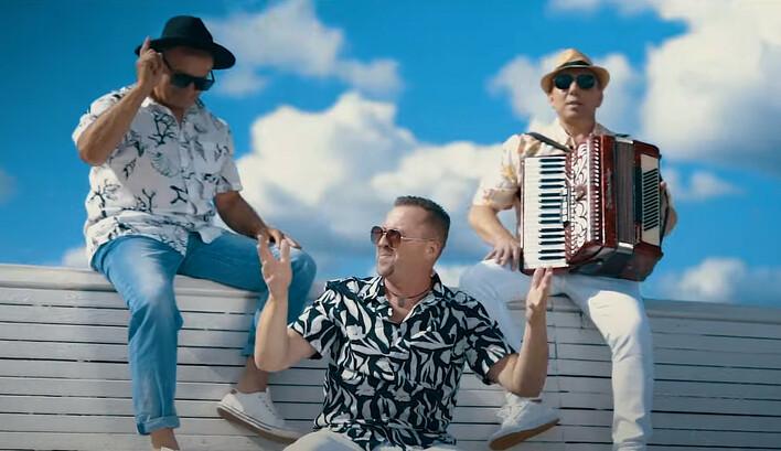 Legendy disco polo wciąż na topie?! Zespół Fanatic powraca z genialną nowością! Kawałek „Moja Buona Sera„ to prawdziwy majstersztyk?!