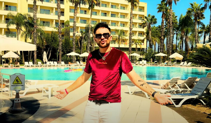 Levelon zaskakuje fanów! Romantyczny teledysk nagrany w Turcji! Zobacz premierę „Chcę to czuć„
