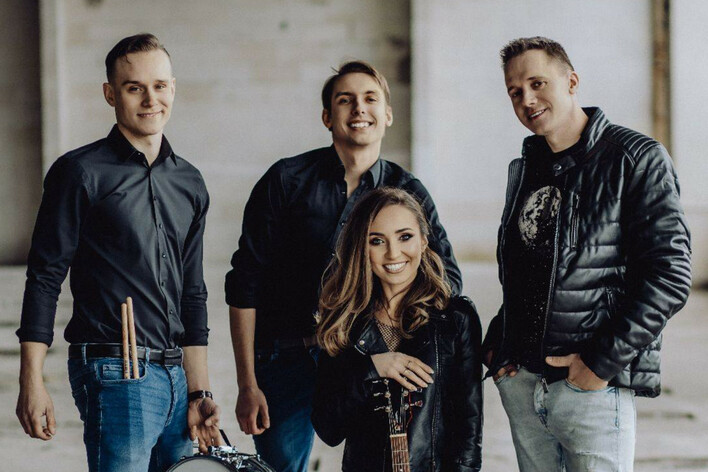 Lider Dance z nowym utworem ”Zabierz mnie”! To hołd dla zmarłej Agnieszki Mazurek! 