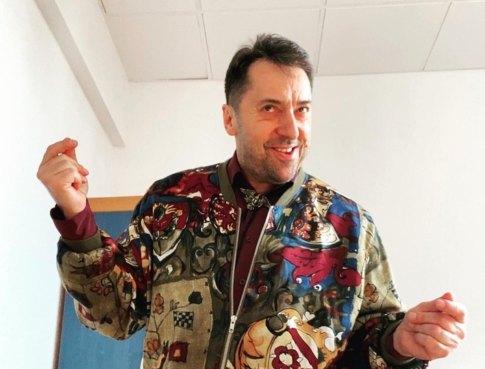 Lider formacji Boys - Marcin Miller z nową fryzurą! Jego mina mówi sama za siebie!

