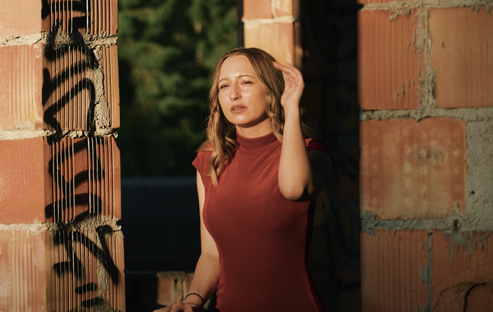 Lidia Kuźmyk prezentuje nowy utwór „Na zawsze razem” pełen emocji