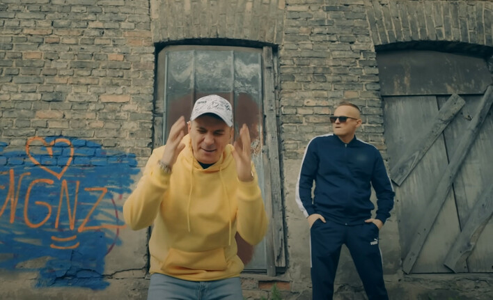 Znany gwiazdor disco polo Loverboy podbija YouTube z hitem „The Bill„ ! Jest skazany na sukces?!
