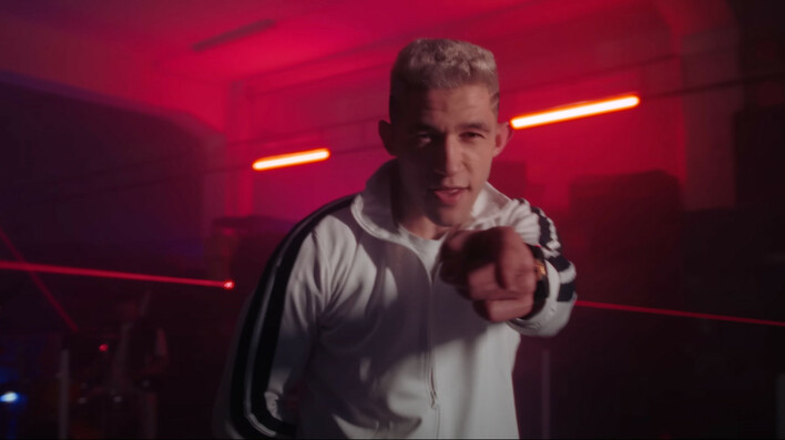 „Lubiła tańczyć„ - hit DiscoBoys, który powala na kolana! Posłuchajcie nowej wersji