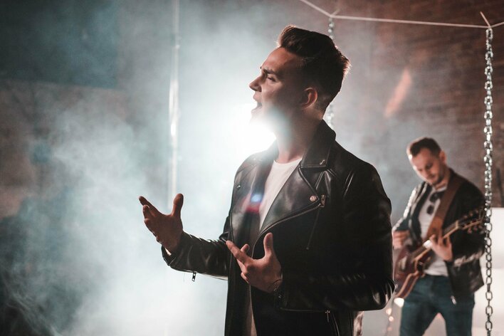 Wokalista disco polo nie chce zrezygnować z koncertów! Robi to dla fanów! 