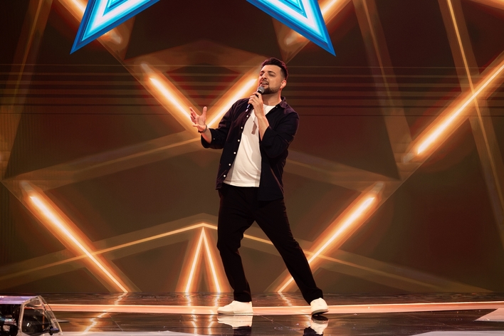 Łukasz Paczkowski w Disco Star 2026 z utworem "Tyro muj" – mocny półfinałowy występ