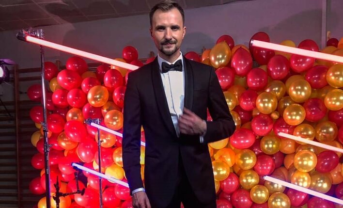 Sukces nie wziął się znikąd! Artysta muzyki disco polo leci na tournee po Stanach Zjednoczonych i Kanadzie! 