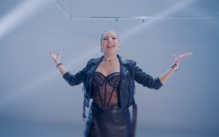 Magda Narożna mocno rozebrana w skórze i koronkach z ogromnym dekoltem! Zobacz HOT fotki! 