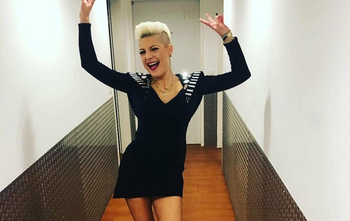 Magda Narożna (Piękni i Młodzi) ma brata w branży muzycznej?!  Do sieci trafiło wymowne zdjęcie z podpisem! 