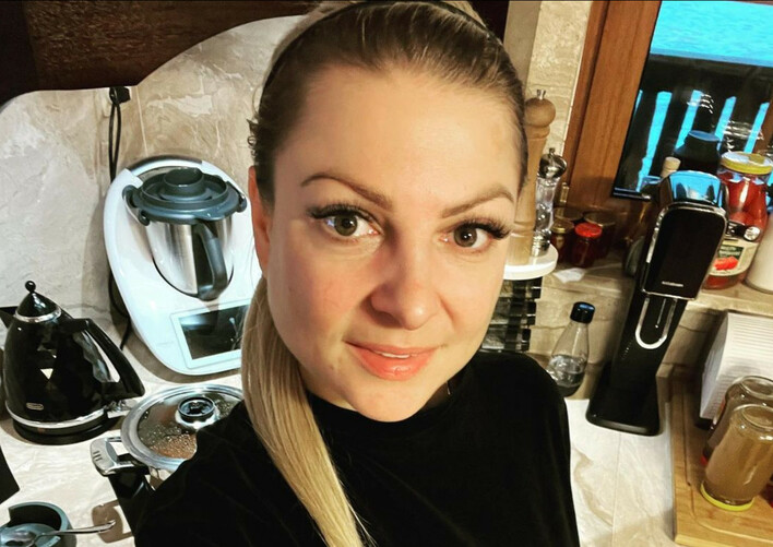 Magda Narożna podzieliła się z fanami radosną nowiną „Czuję to w kościach„! Gwiazda disco polo nie kryje podekscytowania. 