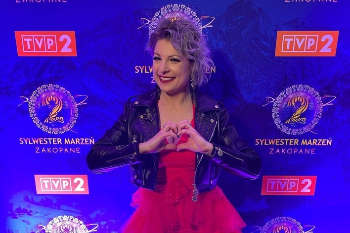 Magdalena Narożna - Piękni i Młodzi błyszczy na ściance ze swoim ukochanym! To najgorętsza para w branży disco polo?! 