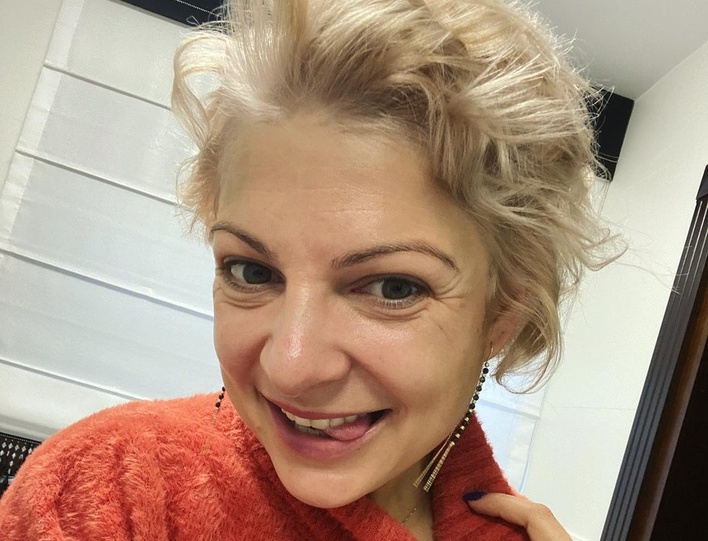 Magdalena Narożna - Piękni i Młodzi wylądowała w znanej klinice! Gwiazda disco polo oddała swoje ciało w ręce fachowców! Jak teraz wygląda?!