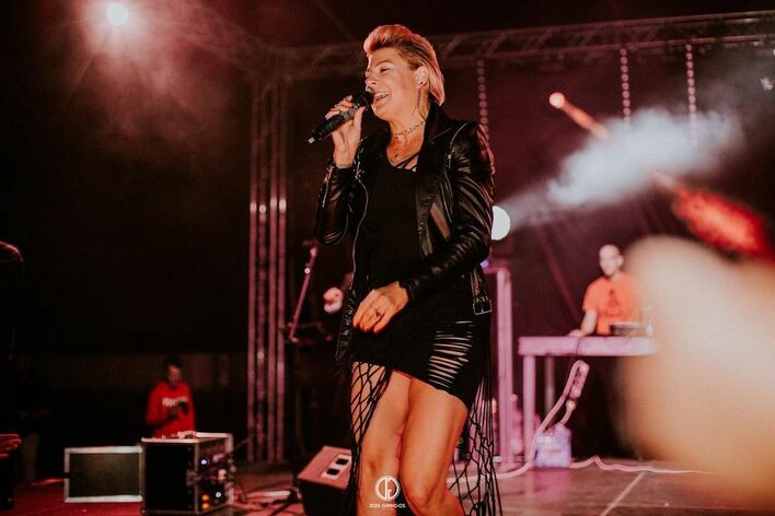 Magdalena Narożna - Piękni i Młodzi z milionami na koncie! Gwiazda disco polo rozbiła bank!