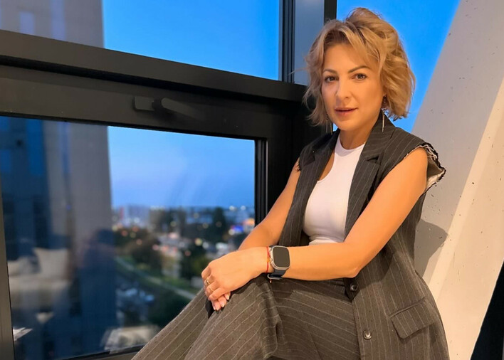 Magdalena Narożna na Roztańczonym PGE Narodowym! Sprawdź, jakie hity zaśpiewa wokalistka Pięknych i Młodych!

