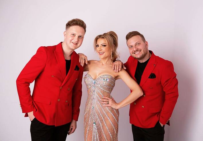 Magdalena Narożna w stylu lat 90-tych?! Premiera nowej wersji utworu „Czułe Słowa„