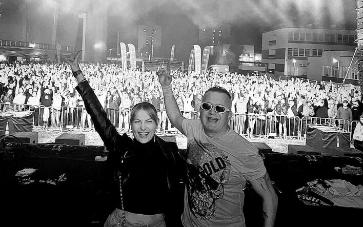 Magdalena Narożna z gestem, który poruszył świat disco polo. To hołd dla DJ-a Hazela