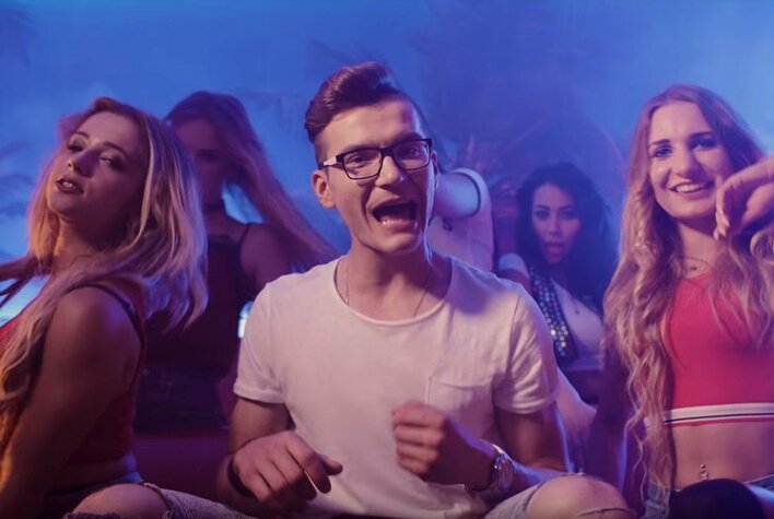 Majkel & Sequence - Naturalna | Premiera teledysku 