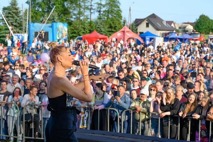 „Maju maj rządzi„! Przebój Magdaleny Narożnej odkryty na TikToku przez Gohę Magical stał się viralem!