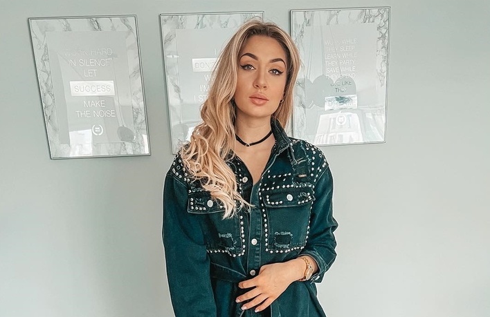 Małgorzata Główka - Camasutra zachwyca rockową stylizacją! Uwagę zwracają długie nogi gwiazdy disco polo! 