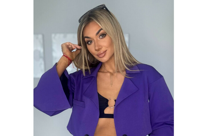 Małgorzata Główka podbija sieć w odważnej fioletowej stylizacji! Zobacz, co zaskakującego pokazała liderka grupy disco polo Camasutra| GALERIA