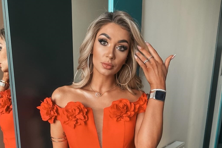 Małgorzata Główka z zespołu Camasutra i jej oszałamiający wybór na wesele – czerwona kreacja, która przyciąga wzrok!