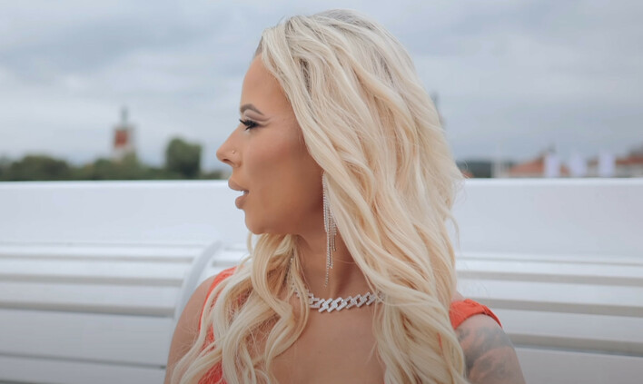 Malutka i jej gorąca premiera „Ciarki„ już dostępna!
