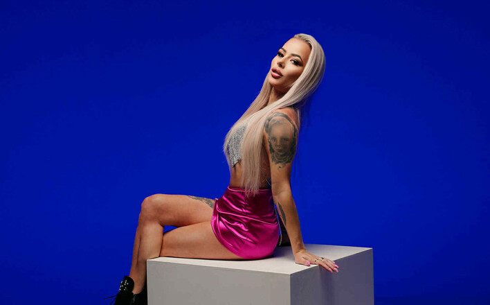 Malutka podbija parkiety nowym przebojem „Jedna noc”! Klubowy klimat i kobieca energia w jednym teledysku

