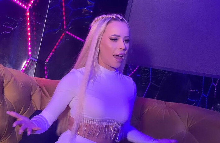 Malutka rozgrzewa parkiety: „W Klubie„! Posłuchaj przedpremiery!