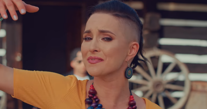 "Mama ostrzegała" w zupełnie innej wersji! Będziecie w szoku!