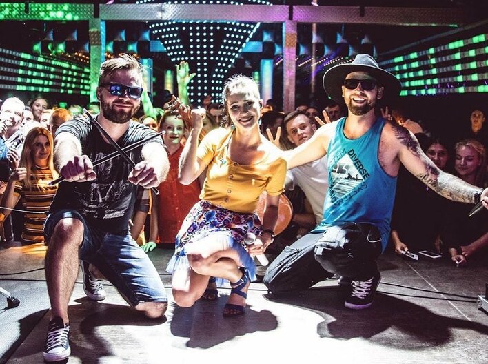 "Mama ostrzegła" w genialnej przeróbce! Będziecie w szoku jak tego posłuchacie!