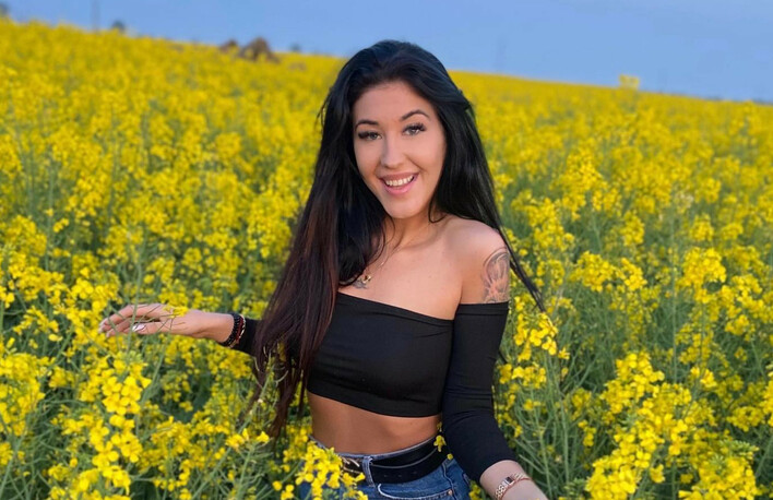 Mamy nowość od Sylwii Kossakowskiej! „Brunet„ to będzie nowy hit disco polo? 