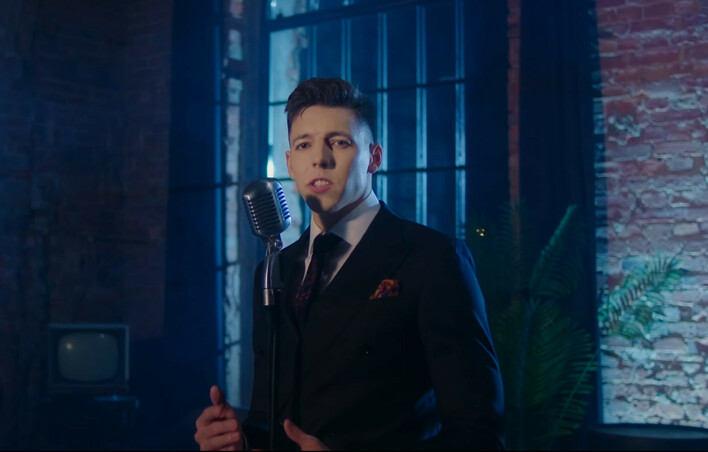 Marcin Kłosowski  gorąca premiera „Przepis na szczęście” – piosenka, która zachwyca!

