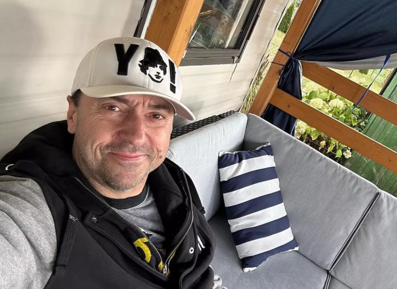 Marcin Miller Boys z wizytą u ukochanej rodzicielki „Mama nie da Ci umrzeć z głodu„