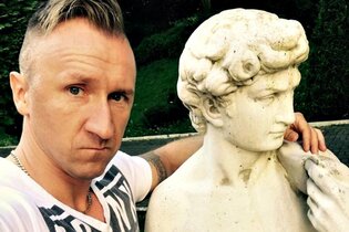 Marioo skrytykował się za marazm i monotonność repertuaru! 