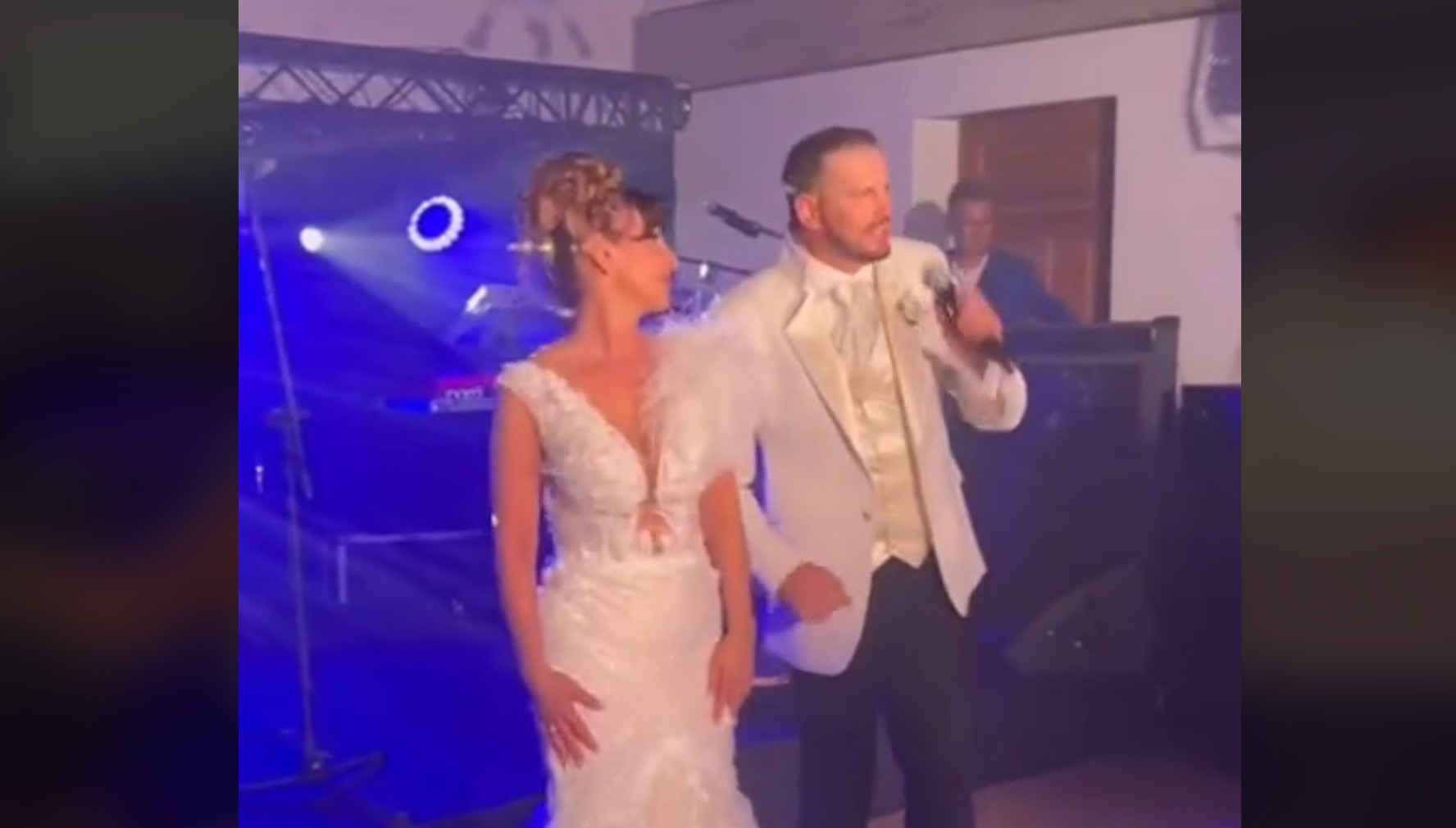 Mariusz Winnicki z zespołu Classic wziął ślub! Zobacz wzruszające video z jego występu dla żony! | VIDEO