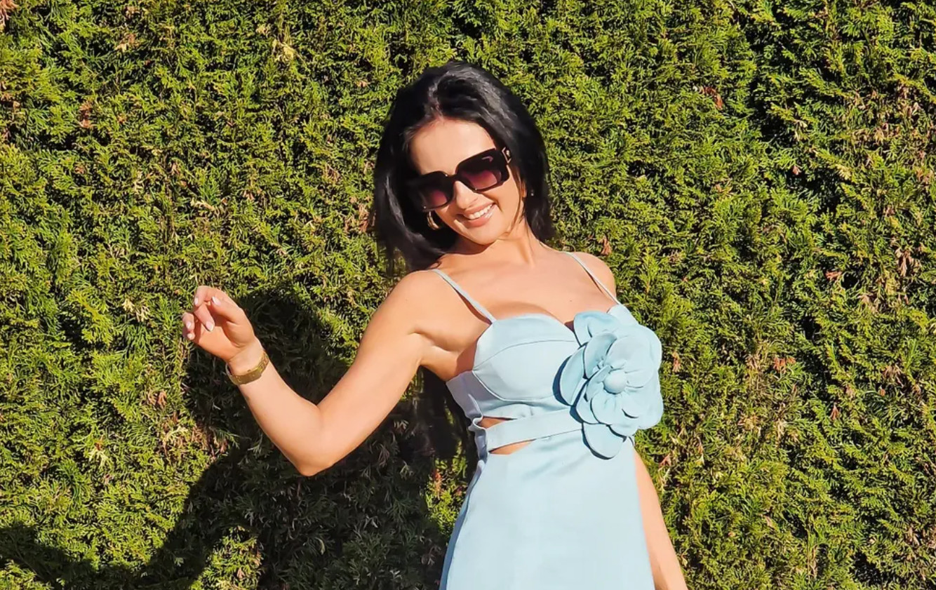 Marta Konopla w bardzo krótkiej sukience! Fani disco polo oszaleli na widok jej nóg i dekoltu

