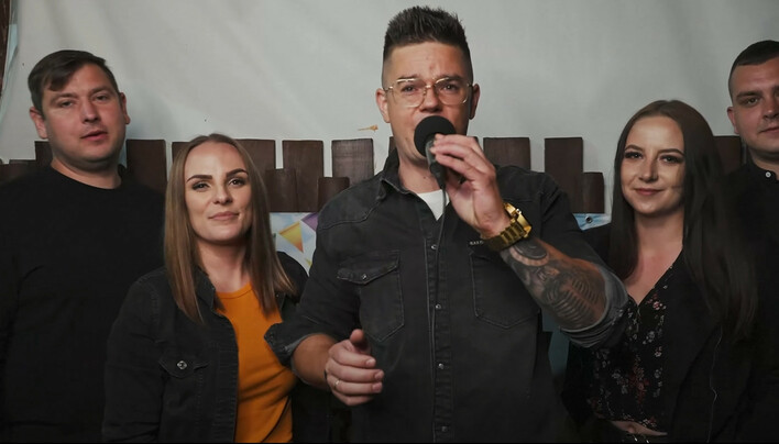 Gwiazdy disco polo Massive zawładnęły sceną na Biesiadach Kasztelan – Taneczne Szaleństwo! | VIDEO
