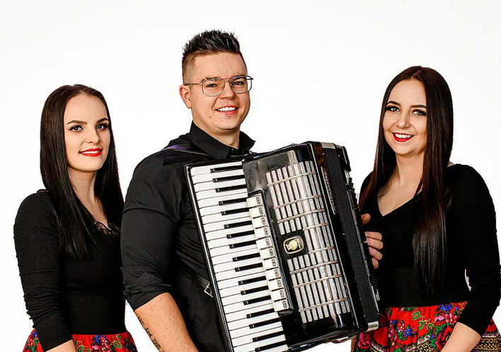 Są najlepsi?! Tak zespół disco polo Massive rozgrzał weselników! Goście byli zachwyceni! | VIDEO