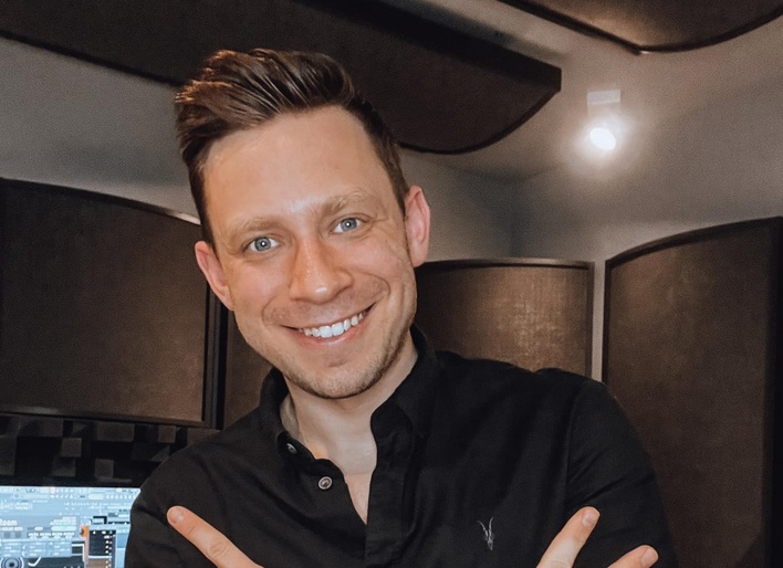 Paweł Jasionowski Masters po stronie Ukrainy! Piękny głos i wspaniałe wykonanie gwiazdora disco polo Ukraińskiej pieśni podbija internet! 