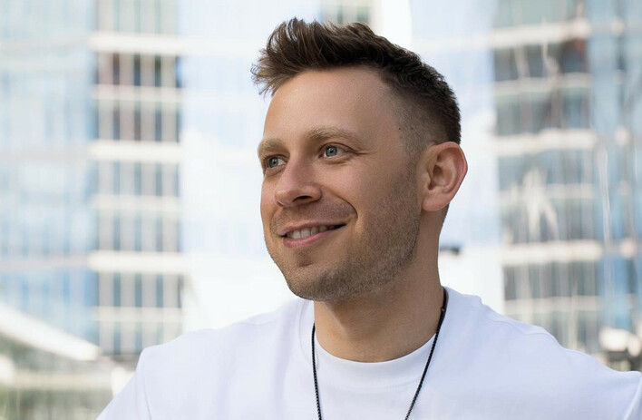 Masters rozgrzewa klub Explosion w Warszawie! Tłumy bawiły się do hitu ”Żono moja”

