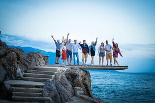 Mayster - Bawić Się | Premiera klipu